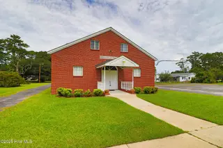 2101 S Lakeview Drive, Newport, NC 28570 – photo 3: 2101 S Lakeview Drive