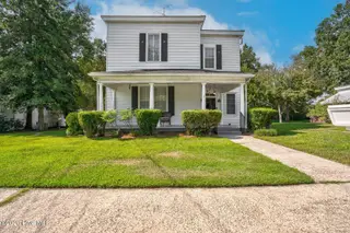 405 E Center Street, Nashville, NC 27856 – photo 1: 003-405EastCenterStreet-Nashville-NC-278