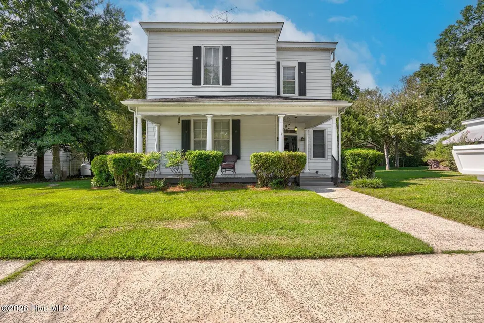 405 E Center Street, Nashville, NC 27856 – photo 1 of 52: 003-405EastCenterStreet-Nashville-NC-278