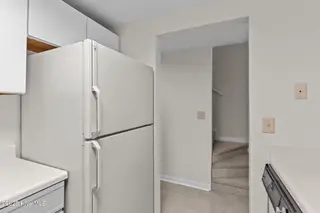 231 Saint Luke Court, Wilmington, NC 28409 — 2-bedroom waterfront townhome in Caneel Cove, Wilmington, NC, photo 13 of 38: 39-web-or-mls-BTS02067