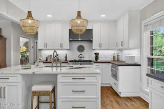 2412 Gillette Drive, Wilmington, NC 28403 – photo 17: Spacious Kitchen
