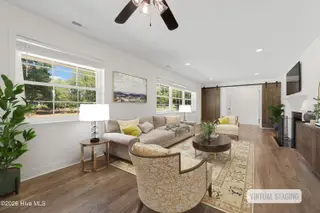1705 River Drive, Morehead City, NC 28557 – photo 13: Living room