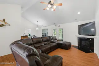 382 Carolina Pines Boulevard, New Bern, NC 28560 – photo 6: carolina-19