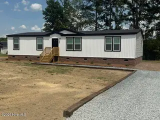 213 Pridgen Acres Drive, Clarkton, NC 28433 – photo 4: IMG_5097
