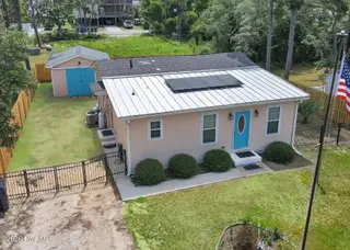 310 Keziah Street, Oak Island, NC 28465 — 2-bedroom home in Yaupon Beach, Oak Island, NC, photo 6 of 37: Untitled design