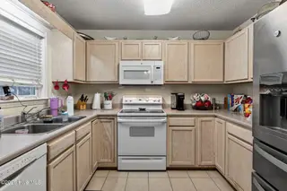 7129 Thurgood Road, Wilmington, NC 28411 – photo 8: 08_beyc69a20cb3d28eb