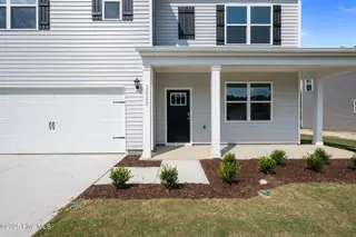 2023 Minnette Circle, New Bern, NC 28562 – photo 2: 5-web-or-mls-DSC_1139_1