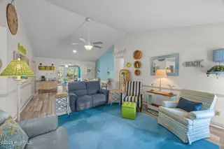 6105 Pelican Drive, New Bern, NC 28560 – photo 14: 13-web-or-mls-0C0A4852