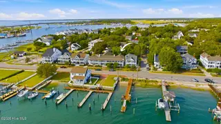 125 Front Street, Beaufort, NC 28516 – photo 4: 125 Front St Waterfront