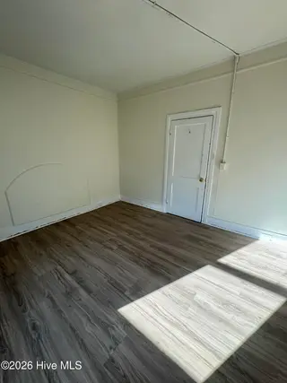 509 Walnut Street, Wilmington, NC 28401 — 5-bedroom home in Rankin Place North, Wilmington, NC, photo 3 of 13: IMG_7120