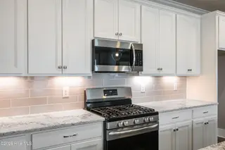 725 Wharton Avenue, Wilmington, NC 28412 – photo 12: Kitchen