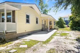 107 Loop Road, Leland, NC 28451 — 3-bedroom home in Leland, Leland, NC, photo 24 of 27: 24-web-or-mls-Patio