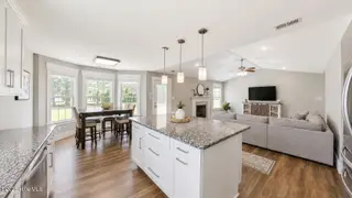 1129 Coral Reef Drive, New Bern, NC 28560 – photo 3: kitchen