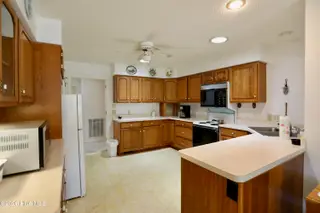 33 Shadow Lane, Whispering Pines, NC 28327 – photo 13: 023A3396