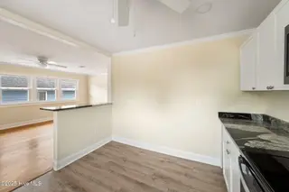 617 S 9th Street, Wilmington, NC 28401 – photo 11: room for eat in dining