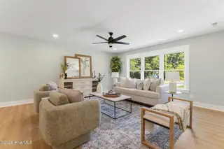 3928 Gillette Drive, Wilmington, NC 28403 – photo 11: 12-web-or-mls-GI - 3928 Gillette Dr - Li