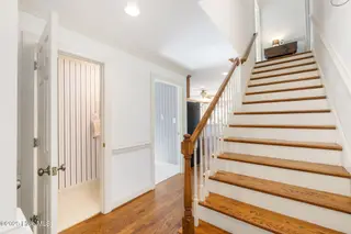 116 Spencer Lane, Newport, NC 28570 — 3-bedroom home in Gull Harbor, Newport, NC, photo 20 of 45: Back Staircase