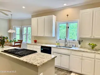 204 Firestone Court, New Bern, NC 28562 – photo 17: Kitchen