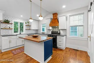 108 Castle Street, Wilmington, NC 28401 – photo 4: 108CastleSt-45