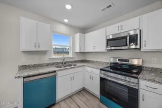 107 W Highland Avenue, Kinston, NC 28501 – photo 11: Kitchen 2