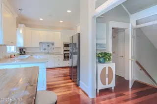6111 Leeward Lane, Wilmington, NC 28409 — 5-bedroom home in Windward, Wilmington, NC, photo 15 of 48: southerland-WEB-8176