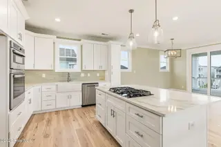 742 Cannonsgate Drive, Newport, NC 28570 – photo 19: 34-web-or-mls-chadwick-visuals-742-canno