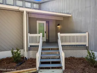 131 Oakleaf Drive, Pine Knoll Shores, NC 28512 – photo 22: Front Porch