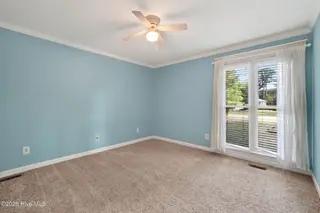 607 Shelley Drive, Goldsboro, NC 27534 — 3-bedroom home in Mimosa Park, Goldsboro, NC, photo 22 of 49: 19-web-or-mls-DSC01944