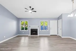 15a Masters Court Drive, New Bern, NC 28562 — 2-bedroom townhome in River Bend, New Bern, NC, photo 9 of 36: 15a Masters Court Drive