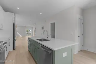 207 Spartanburg Avenue 2, Carolina Beach, NC 28428 – photo 10: 9-web-or-mls-BTS08850