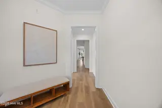 424 Northern Pintail Place, Hampstead, NC 28443 — 4-bedroom home in Magnolia Reserve, Hampstead, NC, photo 12 of 68: 7_hallway