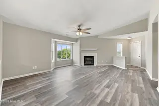 521 Spring Forest Road H, Greenville, NC 27858 – photo 13: 13-web-or-mls-BLS_0137