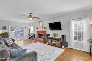 1426 Chadwick Shores Drive, Sneads Ferry, NC 28460 – photo 17: 6G8A2061