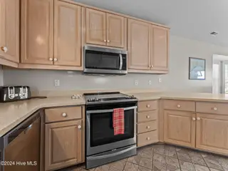 2610 Emerald Drive, Emerald Isle, NC 28594 – photo 5: 2610 Emerald Dr