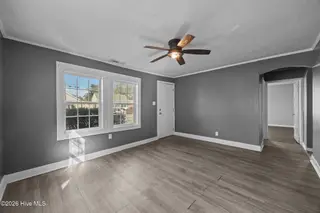 1402 Wooster Street, Wilmington, NC 28401 – photo 6: 28-web-or-mls-IMG_9497