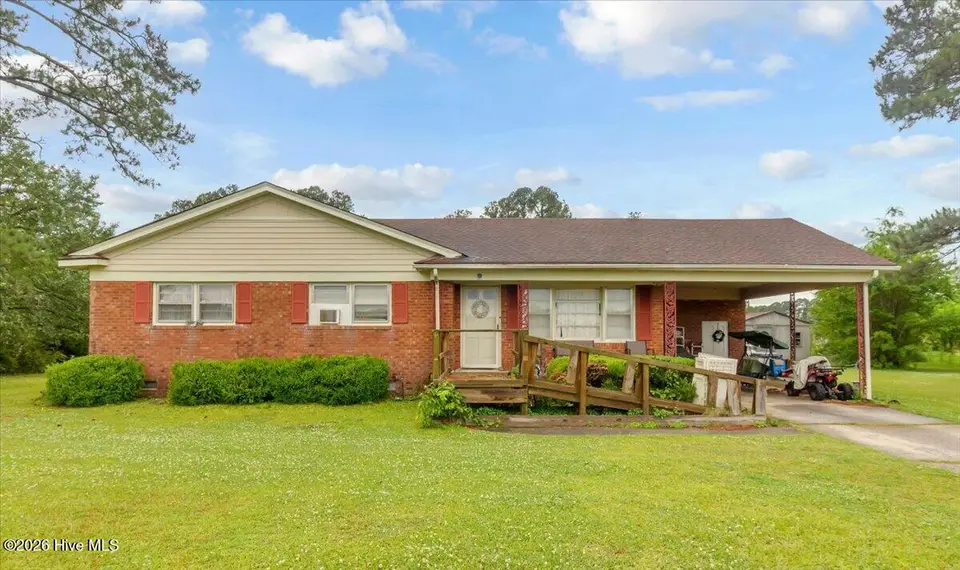 550 S 5th Street, Aurora, NC 27806 – photo 1 of 31: 01