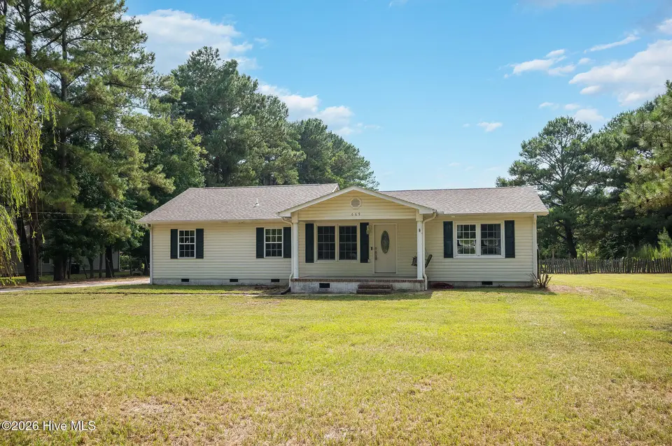 669 Francktown Road, Richlands, NC 28574 – photo 1 of 41