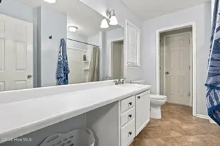 114 NW 23rd Street, Oak Island, NC 28465 — 2-bedroom home in Pinners Point, Oak Island, NC, photo 14 of 32: 13-web-or-mls-DSC09342
