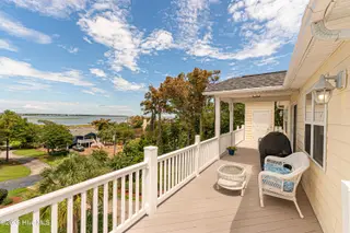 6611 Marsh Cove Road, Emerald Isle, NC 28594 – photo 9: Third floor deck