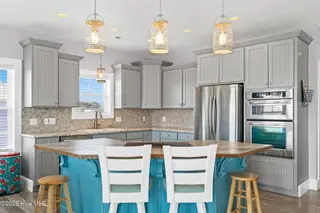 449 E Fourth Street, Ocean Isle Beach, NC 28469 – photo 12: 23-web-or-mls-CAMMediaLLC.com 449-24