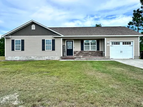 308 Basil Ct, Hubert