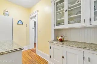 1801 Grace Street, Wilmington, NC 28405 – photo 24: 05kitchen5