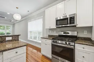5032 Whitner Drive, Wilmington, NC 28409 — 4-bedroom home in Holly Glen Estates, Wilmington, NC, photo 17 of 57