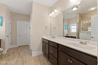 128 Hanover Lakes Drive, Wilmington, NC 28401 — 3-bedroom home in Hanover Lakes, Wilmington, NC, photo 20 of 41: 20_img_9079