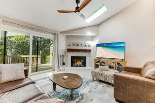 207 Saint Luke Court, Wilmington, NC 28409 — 2-bedroom waterfront townhome in Caneel Cove, Wilmington, NC, photo 12 of 44: 207 St. Luke-10