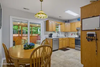 613 Walnut Drive, Jacksonville, NC 28540 – photo 13