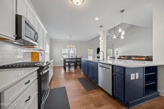 2332 Charity Lane, Winterville, NC 28590 — 4-bedroom home in Colony Woods South, Winterville, NC, photo 5 of 41: 30-web-or-mls-IMG_0033