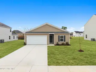 604 S Squires Run Lane, Richlands, NC 28574 – photo 2: Home Front