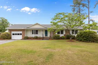 902 Hedrick Boulevard, Morehead City, NC 28557 – photo 2: 2-web-or-mls-1S3A3002