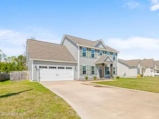 221 Holly Grove Court E, Jacksonville, NC 28540 – photo 4: a02a0258